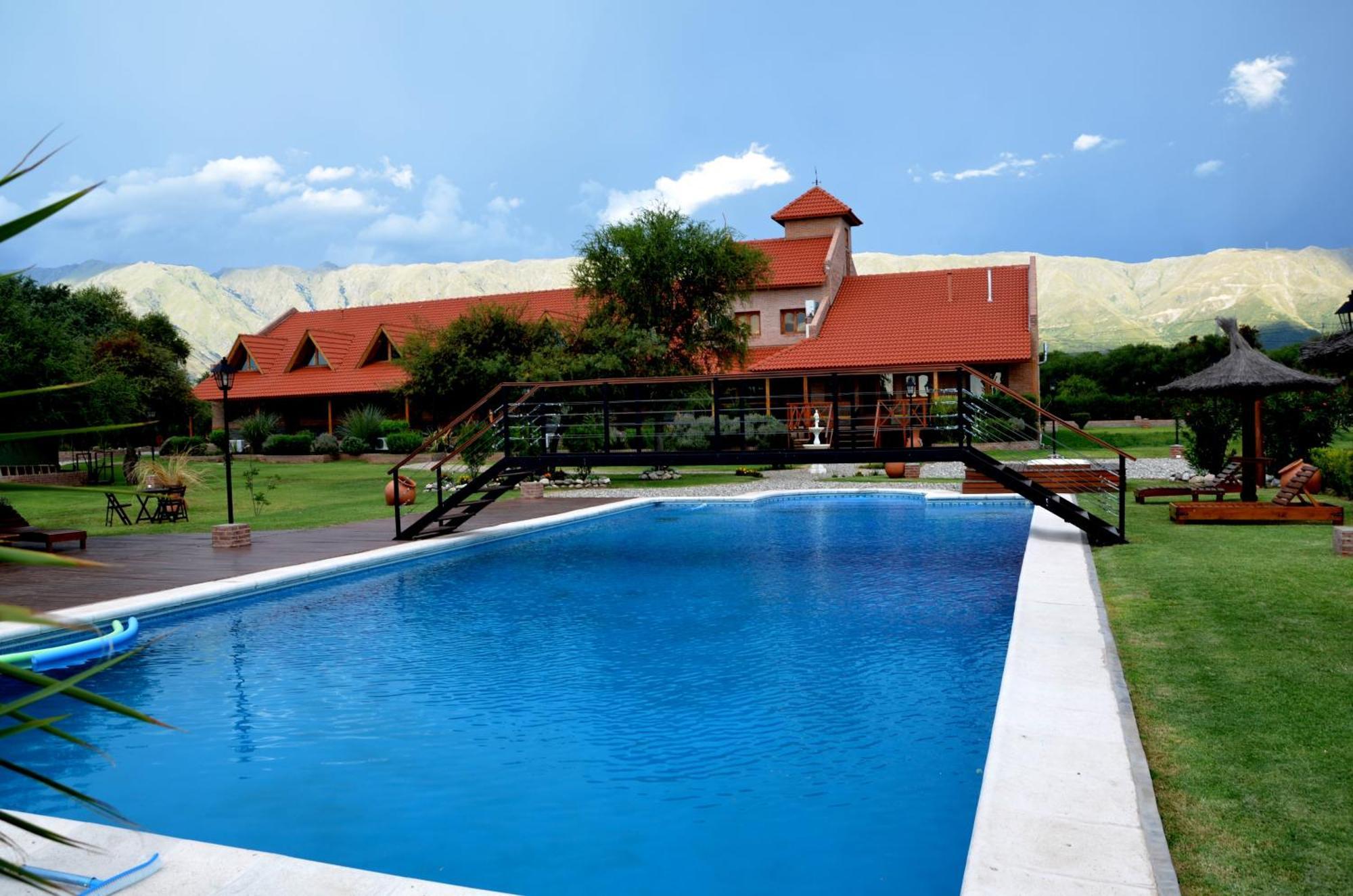 Lauquen Pilmaiquen Y Spa Villa de Merlo Exterior photo