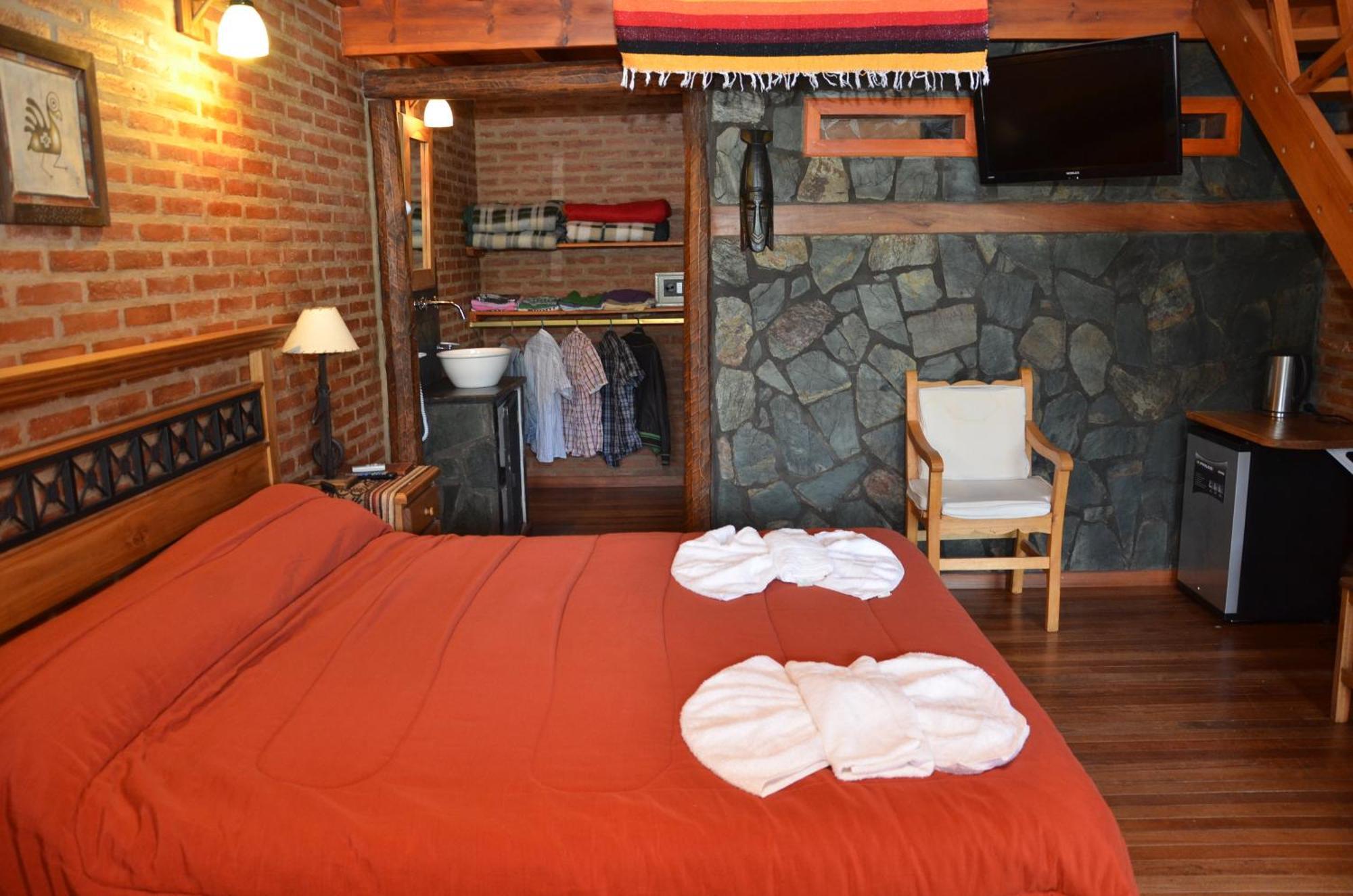 Lauquen Pilmaiquen Y Spa Villa de Merlo Exterior photo